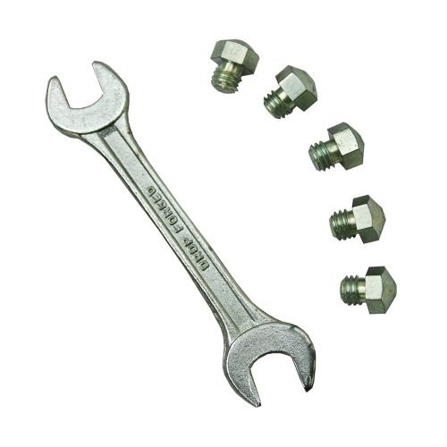 Liveryman Road Pack Of 5 Studs With Spanner - Horse Mad Store